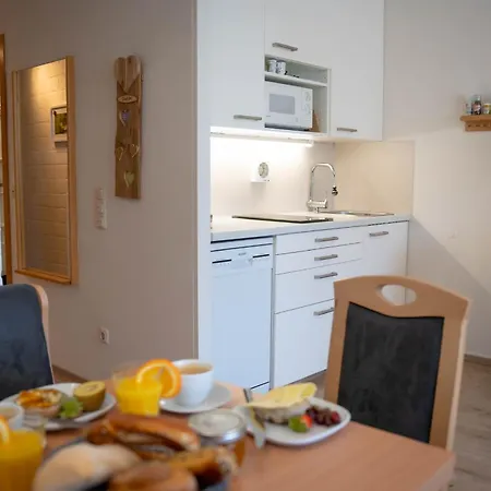 Bavarian Escape Mit Pool Apartmán *