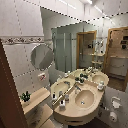 Bavarian Escape Mit Pool Apartamento